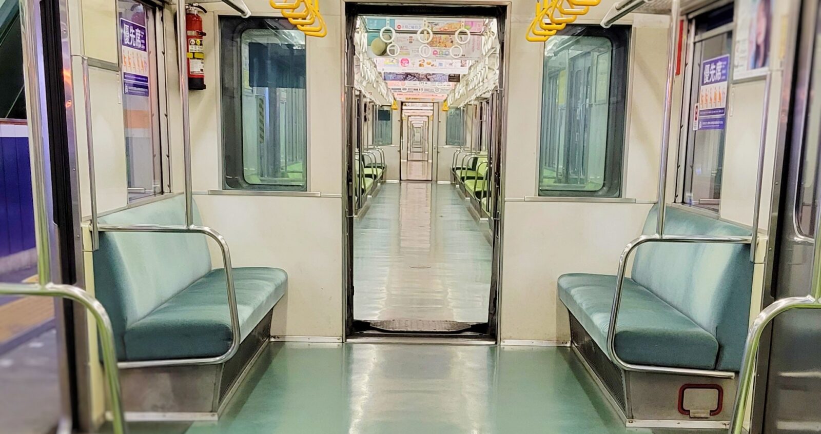 交通広告の種類と特徴とは？電車・駅・バスの媒体選びのポイント