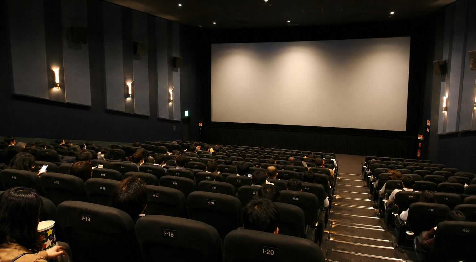 映画館CMの料金相場と効果！シネアドの出稿・費用を解説